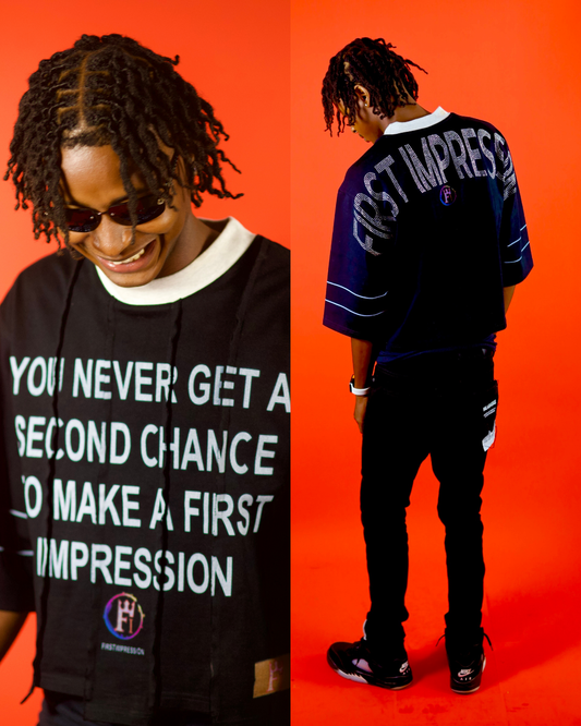 FIRST IMPRESSION CROPPED T-SHIRT
